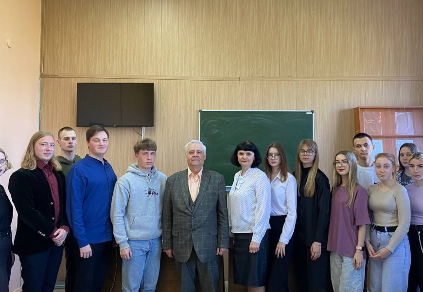 Студенческий научно - практический круглый стол на тему: «Стратегия повышения финансовой грамотности: цели, пути достижения, проблемы»